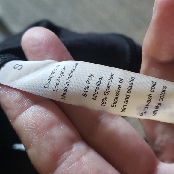 Beautiful black jacket - Picture 2 of 2